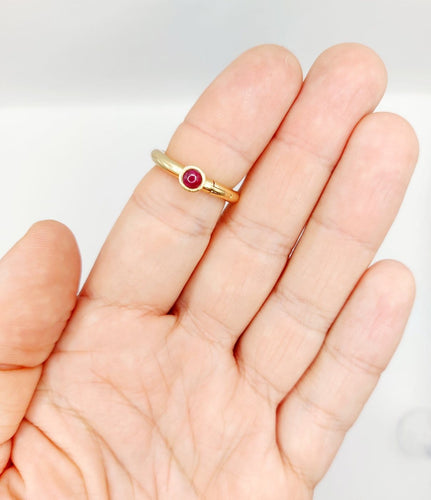 Bague 53 Bague ouvrante vintage en or 18k et rubis cabochon 58 Facettes A07640