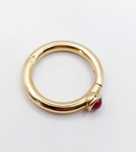 Bague 53 Bague ouvrante vintage en or 18k et rubis cabochon 58 Facettes A07640