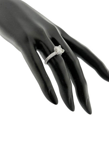 Bague 53 Bague solitaire en or blanc 18 carats et diamants 58 Facettes A2065D