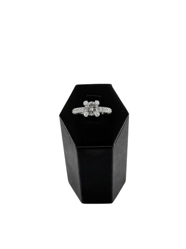 Bague 53 Bague solitaire en or blanc 18 carats et diamants 58 Facettes A2065D