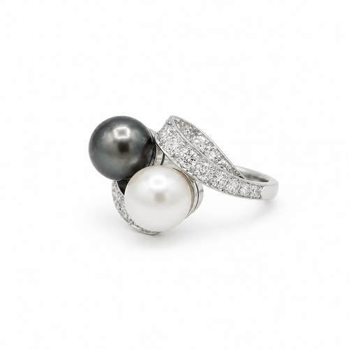 Bague 52 Toi & Moi - Bague en platine, perles et diamants 58 Facettes 1.0001192/3