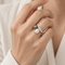 Bague 52 Toi & Moi - Bague en platine, perles et diamants 58 Facettes 1.0001192/3