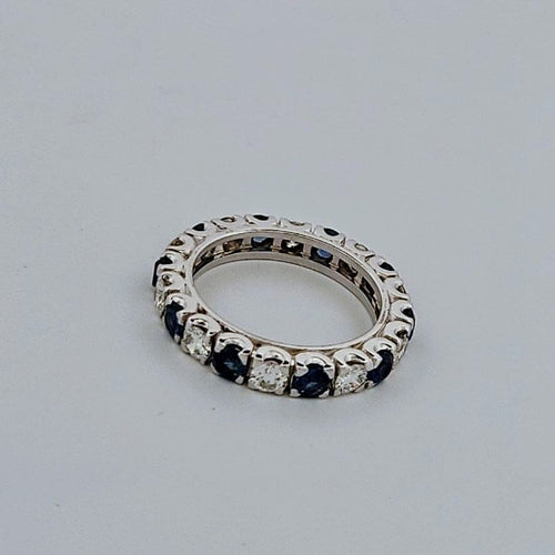 Bague 52 Alliance en or blanc avec saphirs et diamants 58 Facettes 2690416