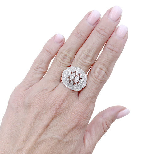 Bague 52 Bague boule vintage en or blanc et diamants 58 Facettes 35940