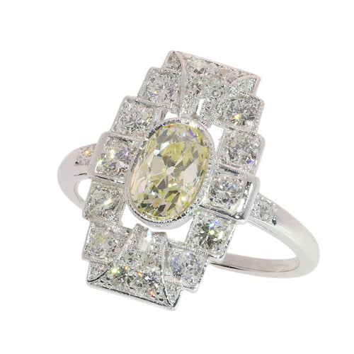 26079-0307.p00_Art Deco platinum ring with a 1 04-carat oval diamond  circa 1930-en.jpg