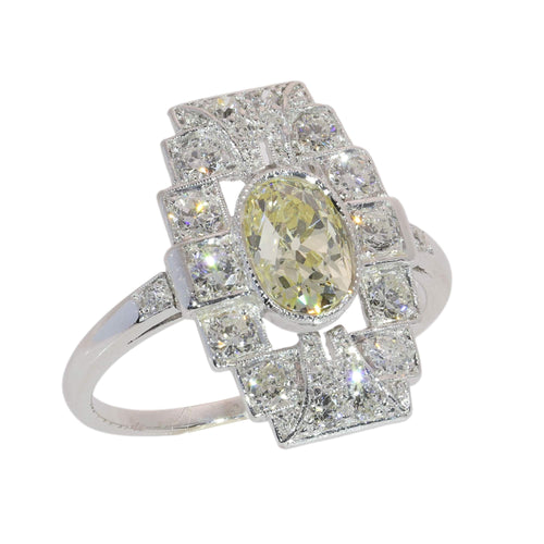 26079-0307.p12_Art Deco platinum ring with a 1 04-carat oval diamond  circa 1930-en.jpg