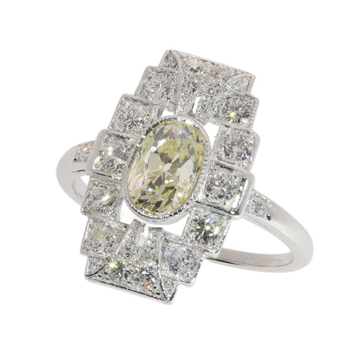 26079-0307.p05_Art Deco platinum ring with a 1 04-carat oval diamond  circa 1930-en.jpg
