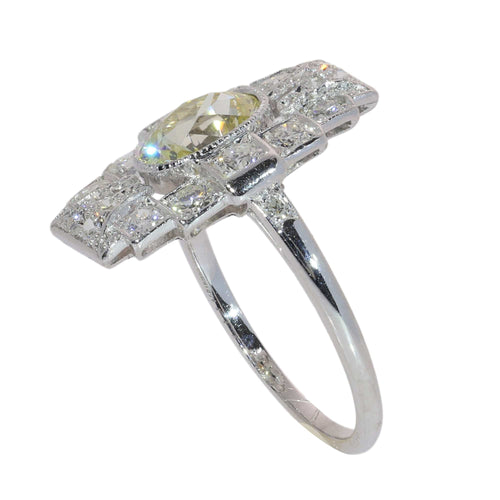26079-0307.p07_Art Deco platinum ring with a 1 04-carat oval diamond  circa 1930-en.jpg