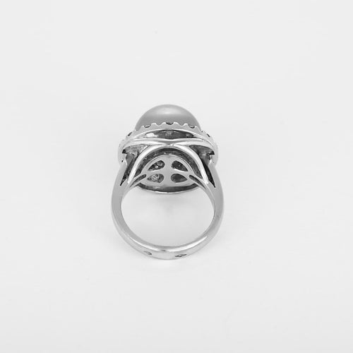 Bague 48.5 Bague en or blanc avec perle de culture grise et diamants 58 Facettes B260541
