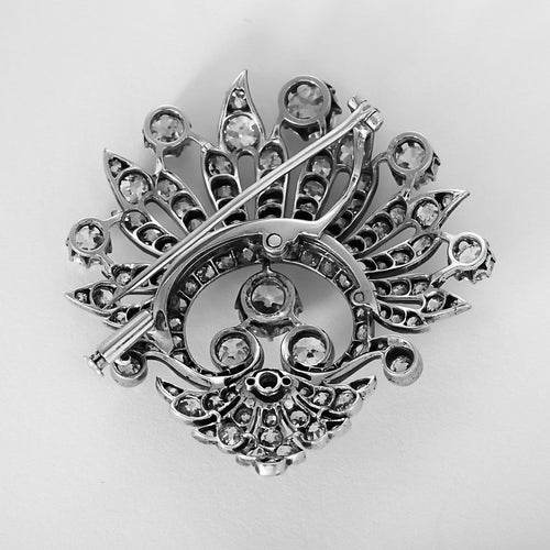 Broche Broche rayonnante en or gris 18K et diamants 58 Facettes B260524