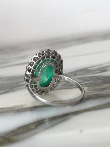 Bague 58 Bague marguerite en or blanc avec émeraude colombienne et diamants 58 Facettes 285