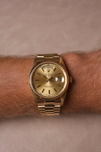 Montre Rolex Day-Date - Montre en or jaune 18 ct cadran champagne 58 Facettes MONTRE-025