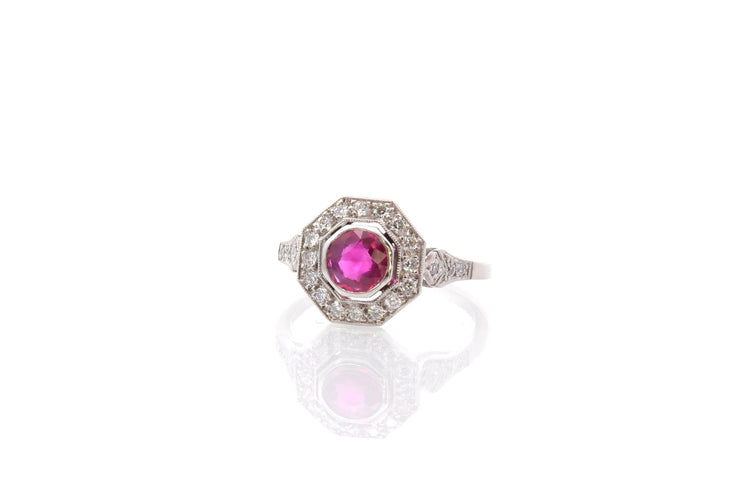 Bague 55 Bague Art déco rubis et diamants en platine 58 Facettes 25722