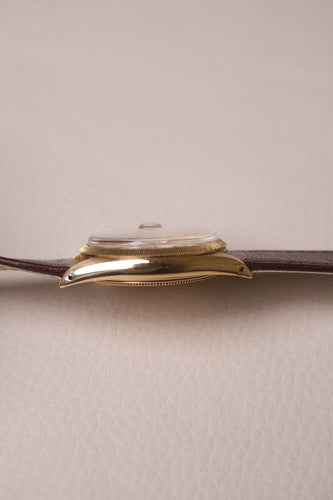 Montre Rolex Oyster Perpetual Date - Montre 1507 en or jaune 18K 58 Facettes MONTRE-030