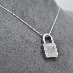 Collier Salvini Click Clack - Collier cadenas en or blanc et diamants 58 Facettes 113b20_M