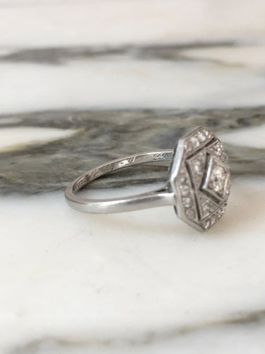 Bague 51 Art déco - Bague en platine et diamants 58 Facettes 286
