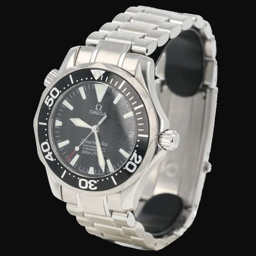 Montre Omega - Montre Seamaster Diver 300M en acier 58 Facettes MT48152