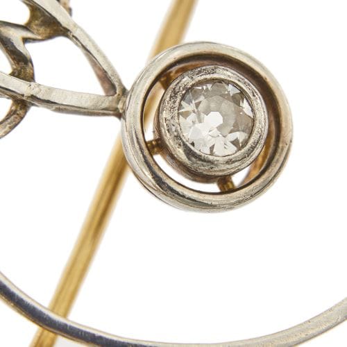 Broche Broche Art déco en or jaune et blanc 18 ct avec diamants 58 Facettes 35599