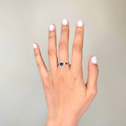 Bague 54 FRED Pain de Sucre - Bague en or blanc, topaze et diamants 58 Facettes 260059R