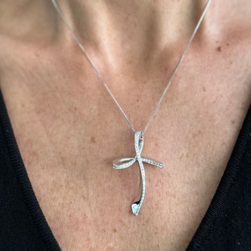 Collier Collier - Croix en or blanc 18 ct et diamants 58 Facettes 27373