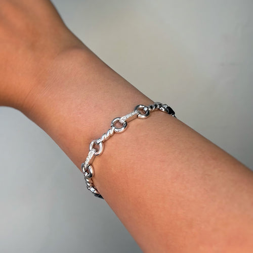 https://unsiecledebijoux.com/wp-content/uploads/2026/03/250473R.jpeg