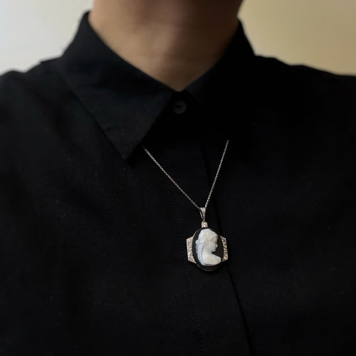 https://unsiecledebijoux.com/wp-content/uploads/2026/07/16259.jpg