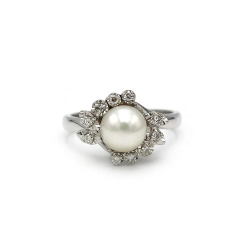 Bague 49 Bague en or blanc, perle de culture et diamants 58 Facettes 250312R