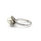 Bague 49 Bague en or blanc, perle de culture et diamants 58 Facettes 250312R