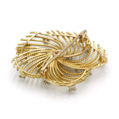Broche Broche fleur en or jaune et diamants 58 Facettes 250005SP