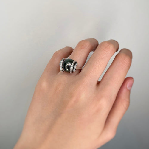 Bague 54 Bague en or blanc, perle de Tahiti et diamants 58 Facettes 240198R