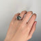 Bague 54 Bague en or blanc, perle de Tahiti et diamants 58 Facettes 240198R