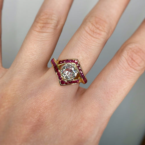 Bague 54 Bague en or jaune 750, diamant et rubis 58 Facettes 240105R