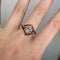 Bague 54 Bague en or jaune 750, diamant et rubis 58 Facettes 240105R