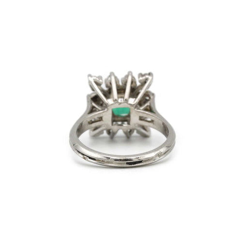 Bague 54 Bague en or blanc, émeraude et diamants 58 Facettes 230116R