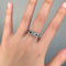 Bague 54 Bague en or blanc, saphirs et diamants 58 Facettes 220009R