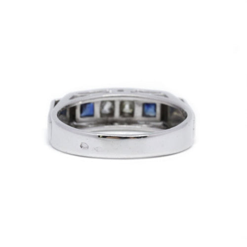 Bague 54 Bague en or blanc, saphirs et diamants 58 Facettes 220009R