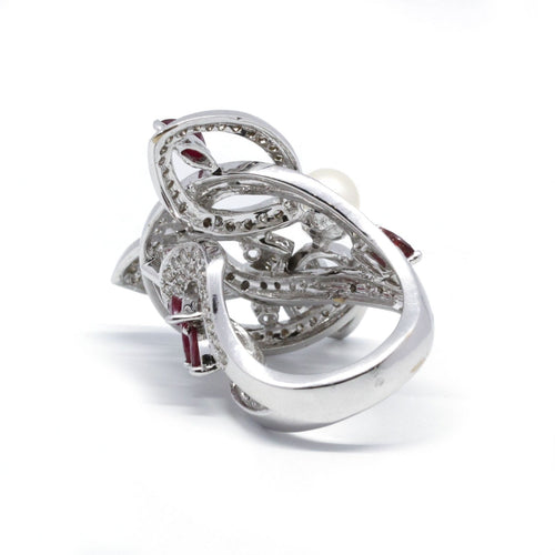 Bague 53 Bague en or blanc, diamants, rubis et perle 58 Facettes 230049SP