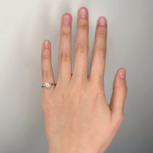 Bague 46 Bague en or blanc et perle de culture 58 Facettes 200051R