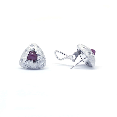 Boucles d'oreilles Boucles d'oreilles en or blanc, rubis et diamants 58 Facettes 220372R