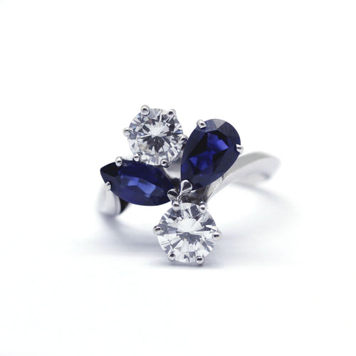 Bague 51 Bague cocktail en or blanc, saphirs et diamants 58 Facettes 220588R