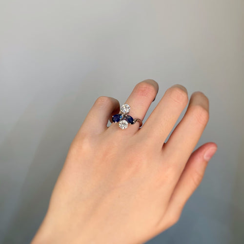 Bague 51 Bague cocktail en or blanc, saphirs et diamants 58 Facettes 220588R