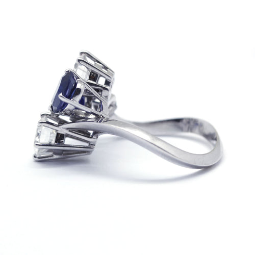 Bague 51 Bague cocktail en or blanc, saphirs et diamants 58 Facettes 220588R