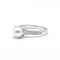 Bague 52 Bague solitaire en or blanc avec perle et diamants 58 Facettes 130136R-160047R