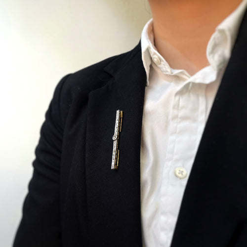 Broche Broche en or jaune, platine et diamants 58 Facettes 220582R