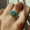 Bague 54 Bague en or blanc, émeraude et diamants 58 Facettes 230017SP