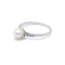 Bague 53 Bague en or blanc, perle et diamants 58 Facettes 140134R