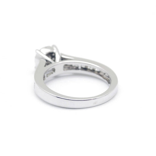 Bague 52 Bague en or blanc et diamants 58 Facettes 220536R