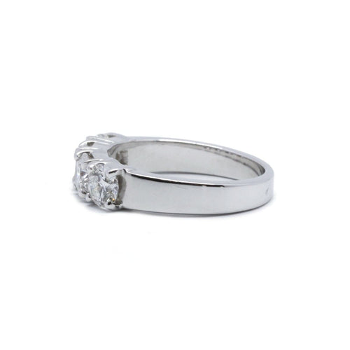 Bague 50 Demi-alliance en or blanc et diamants 58 Facettes 220503R