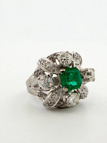 Bague 53 Bague émeraude centrale en platine et diamants 58 Facettes 562/26 A