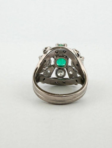 Bague 53 Bague émeraude centrale en platine et diamants 58 Facettes 562/26 A
